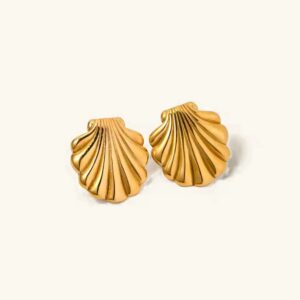 18K gold seashell stud earrings with ribbed scallop design, front view on white background, vintage gold finish