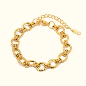 18K gold chunky chain link bracelet flat lay top view polished finish oval links with lobster clasp